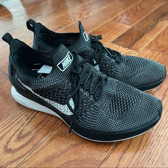 Nike Shoes - nike flyknit racers